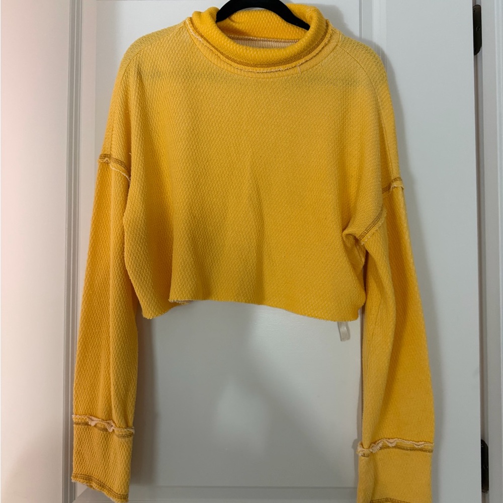 Yellow and Knit Sweater Cropped Turtle Neck